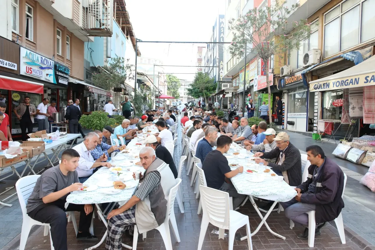 Başkan Rıfat Uzun Esnafla Kahvaltıda Buluştu 2