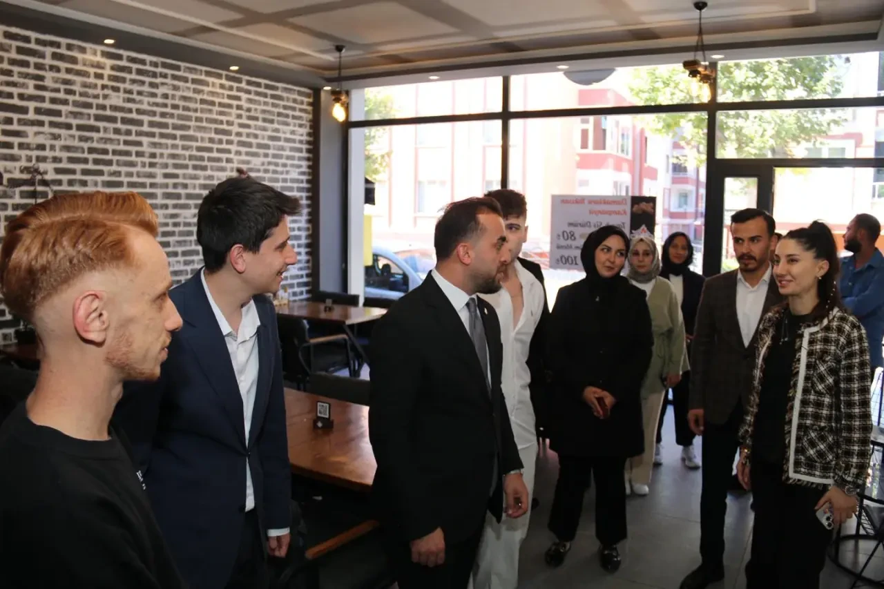 AK Parti'den Merzifon’da Genç Girişimcilere Destek 3