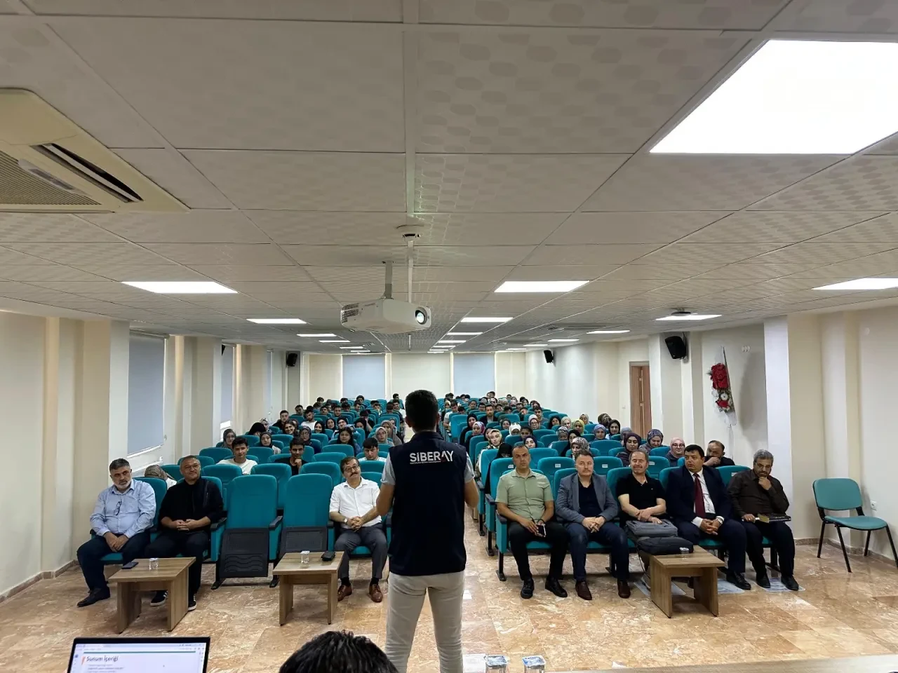 Amasya Üniversitesi’nde Siber Tehditlere Karşı Seminer 4