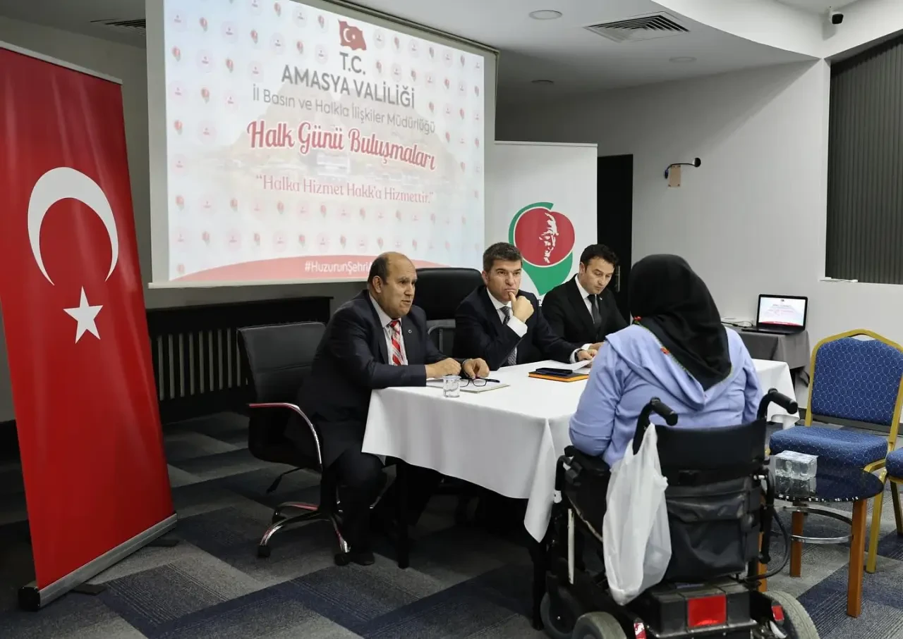 Amasya Valisi Önder Bakan, Halk Günü Toplantısında Vatandaşlarla Buluştu 1