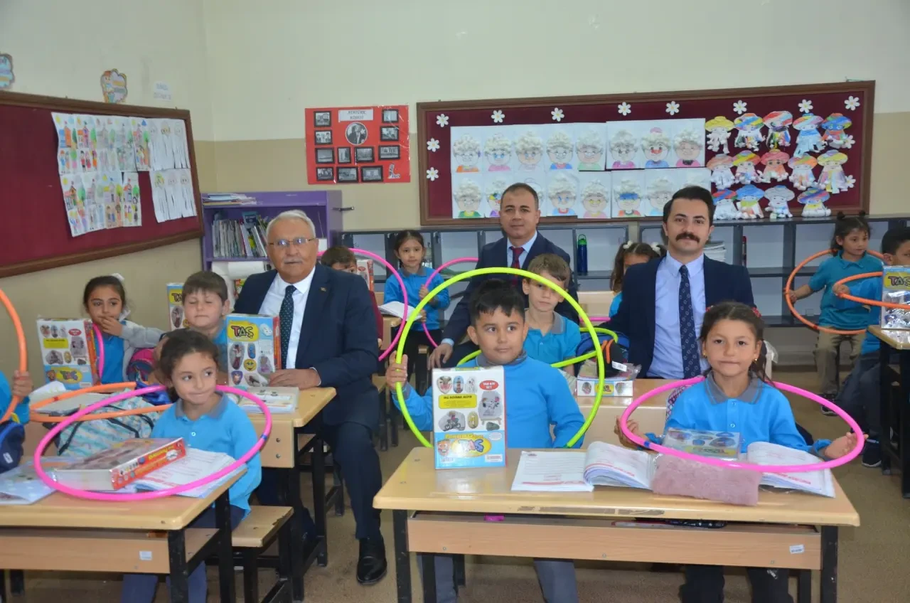 Göynücek’te Minik Kalplerin Büyük Sevinci 2