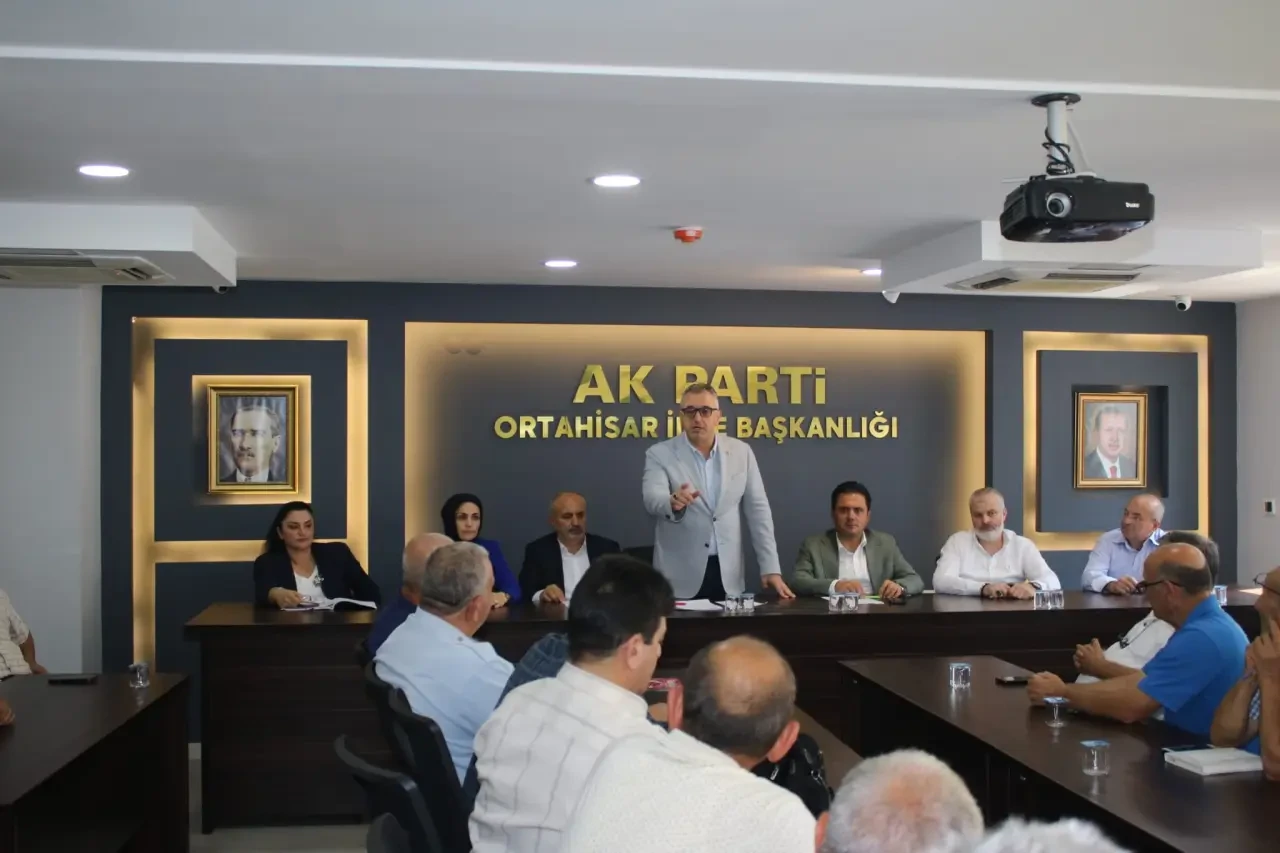 AK Parti Amasya Milletvekili Hasan Çilez’den Trabzon’da İstişare Toplantısı 3