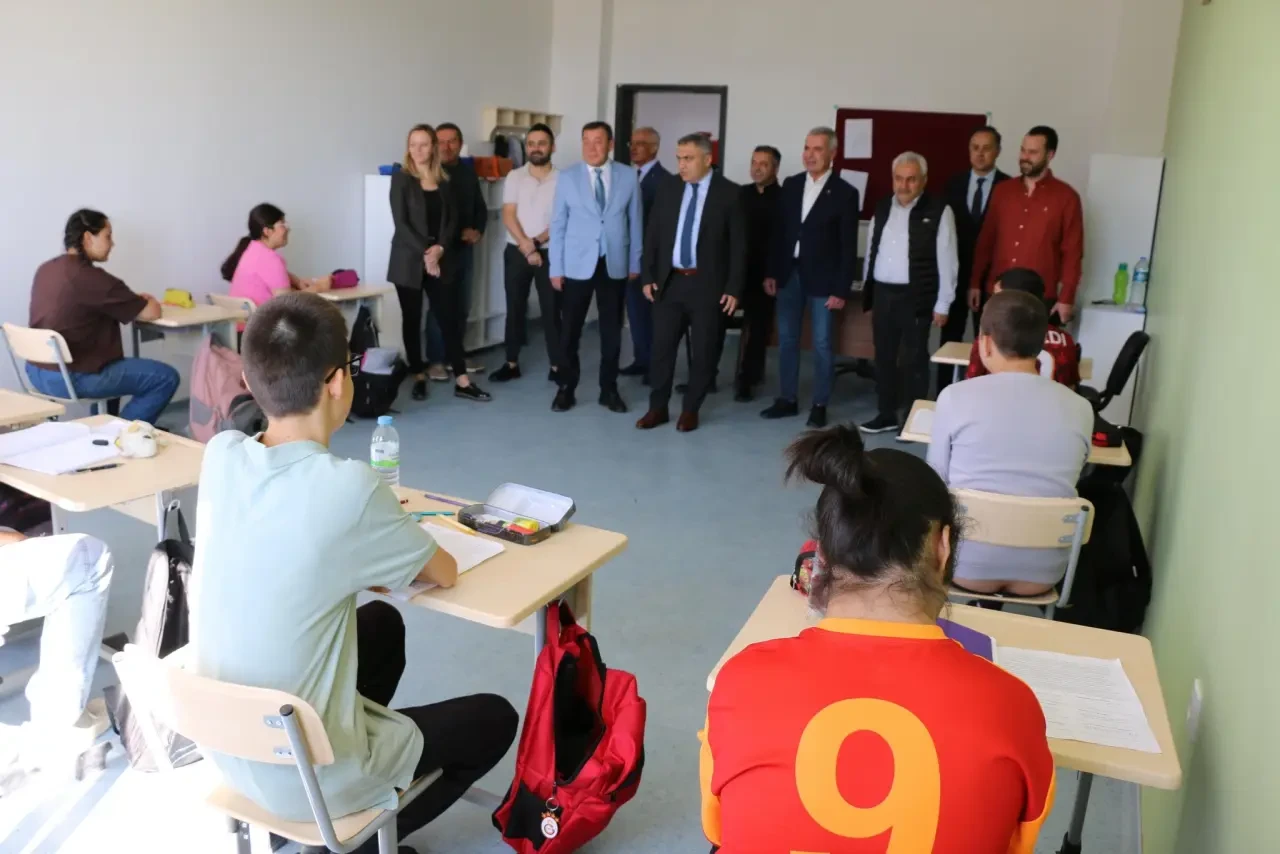 Merzifon Kaymakamı Öğrencilerle Bir Araya Geldi 3