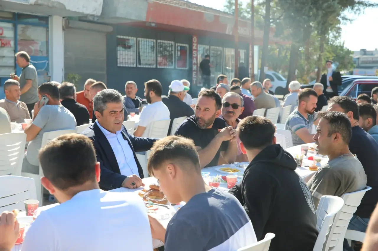 Başkan Uzun, Küçük Sanayi Esnafıyla Kahvaltıda Buluştu 3