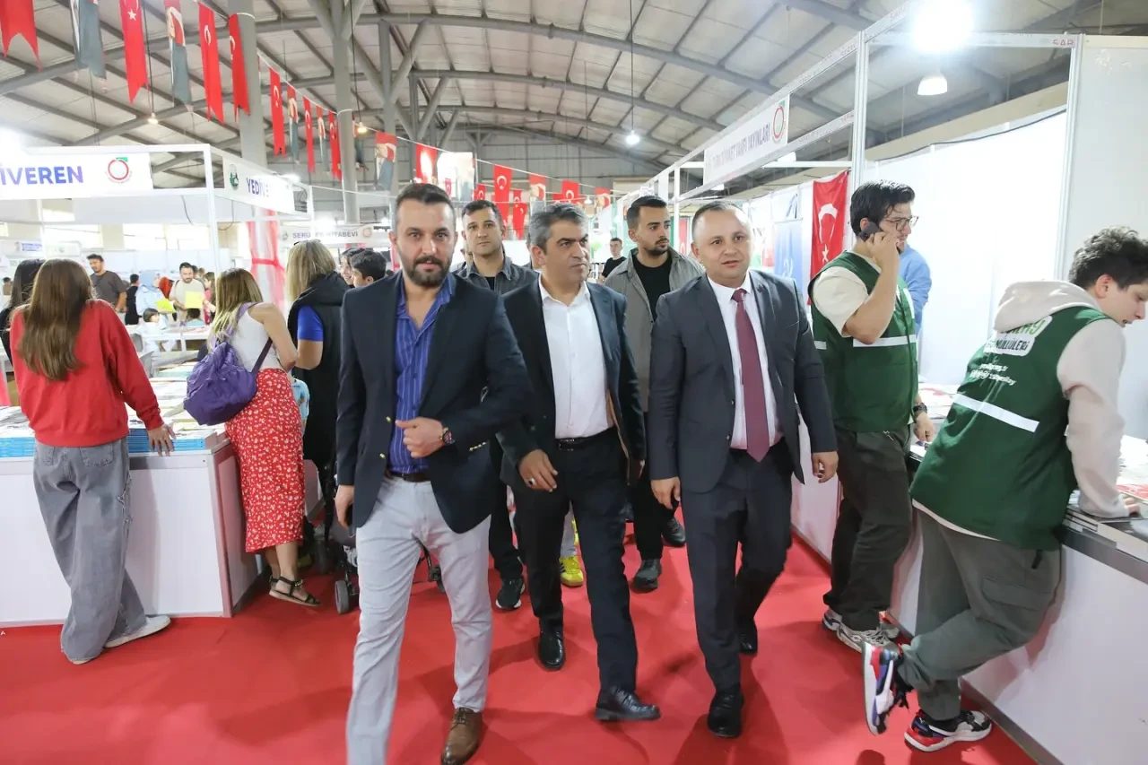 Rıfat Uzun Kitap Fuarında 2