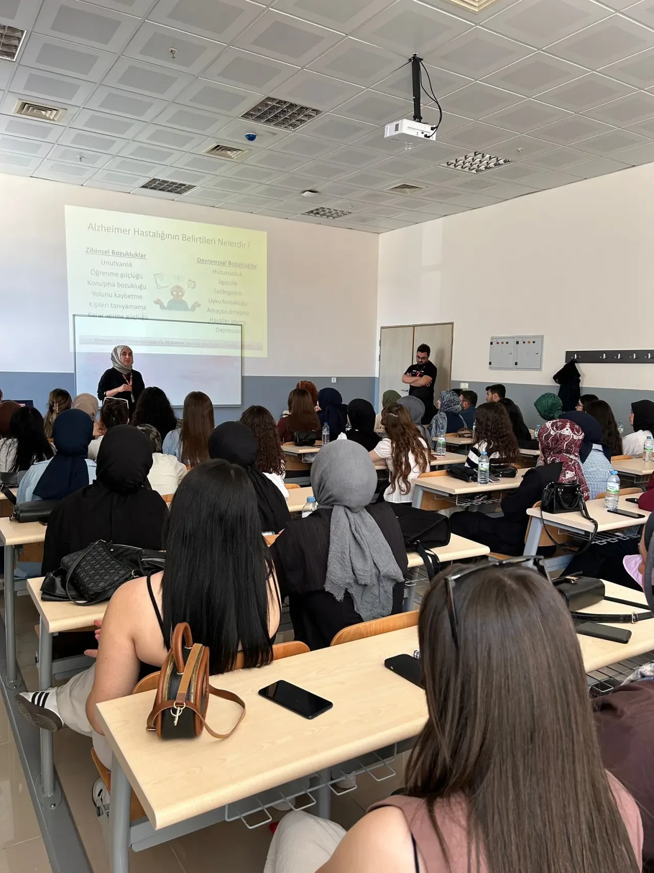 Gençlere Alzheimer ve Demans Eğitimi Verildi 1