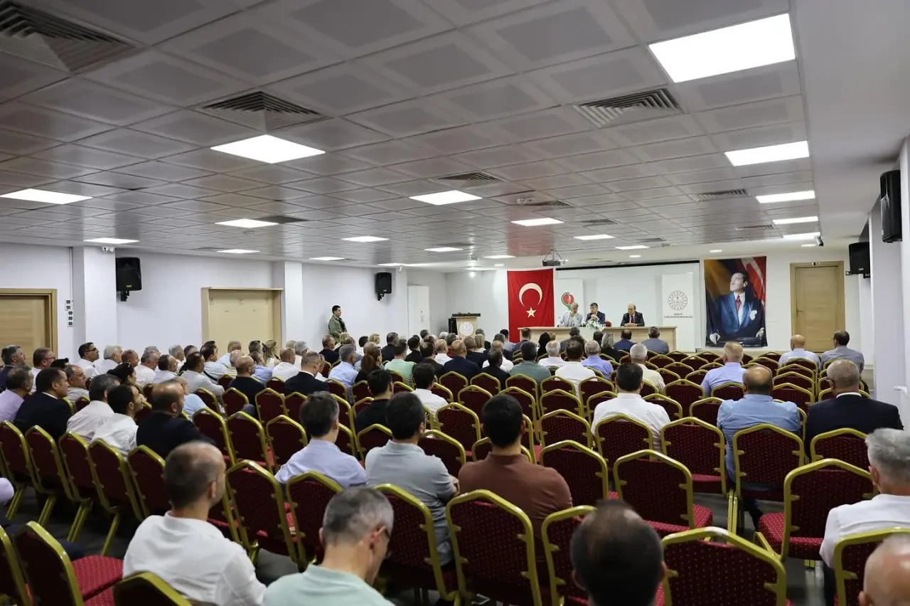 Amasya Valisi Önder Bakan’dan Eğitim Hazırlıkları Toplantısı 4