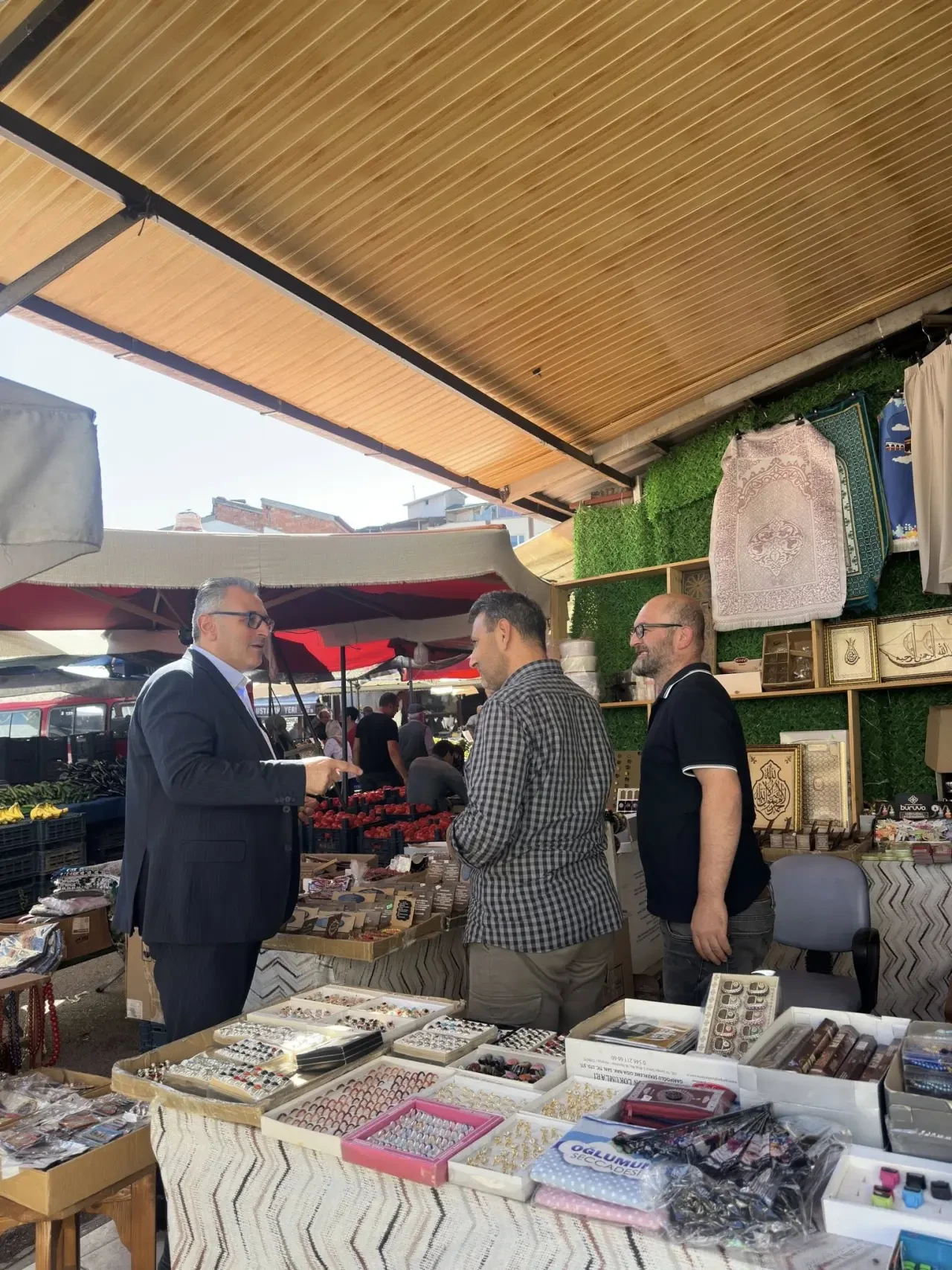 Merzifon Arastası’nda Vekil Çilez’den Bereketli Kazanç Dileği 1