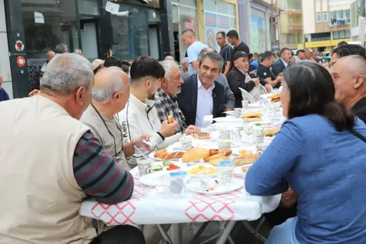 Suluova’da Sabahın Bereketi Esnaf Sofrasında 1