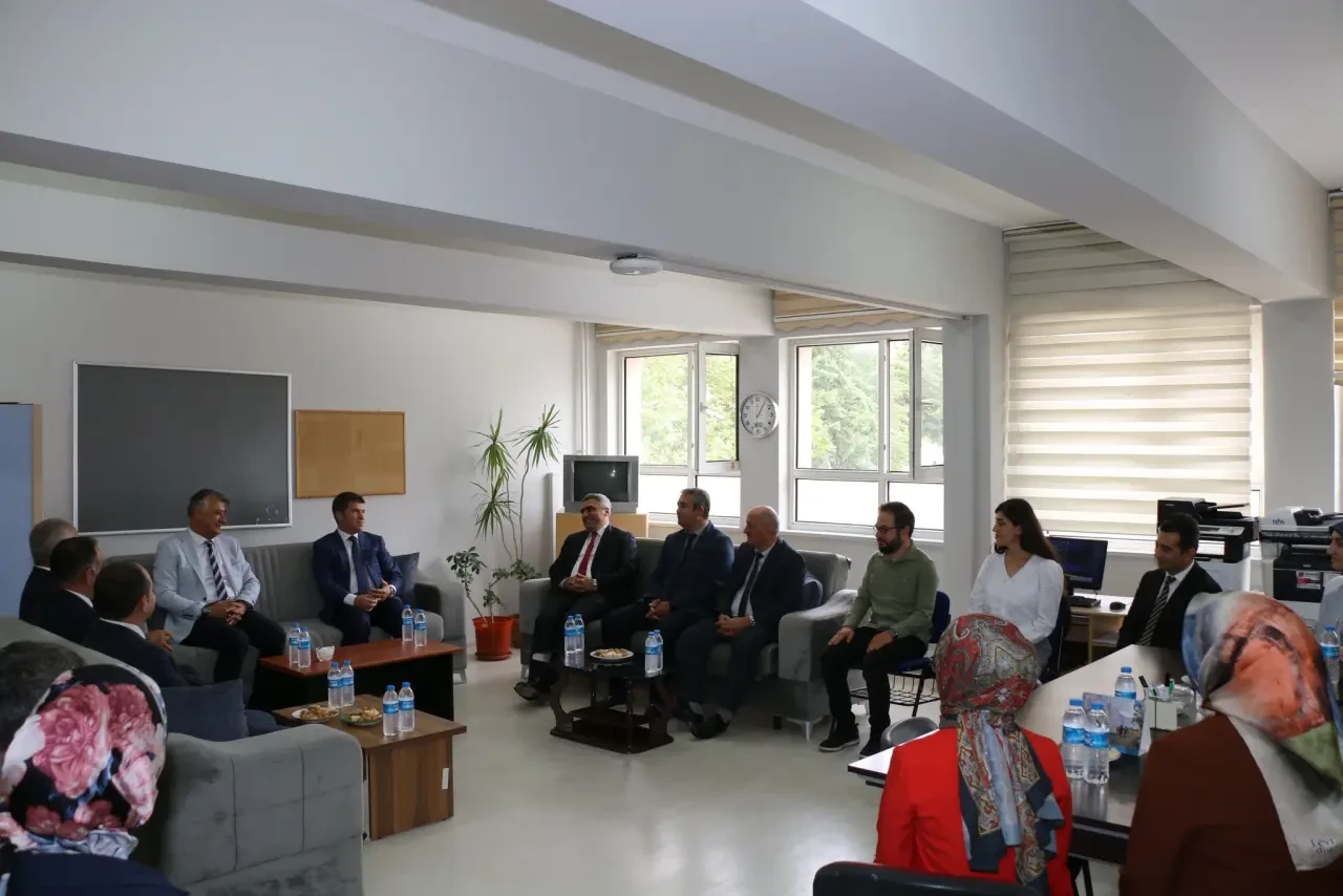 Vali Bakan’dan Merzifon’da Eğitim Mesajı 3