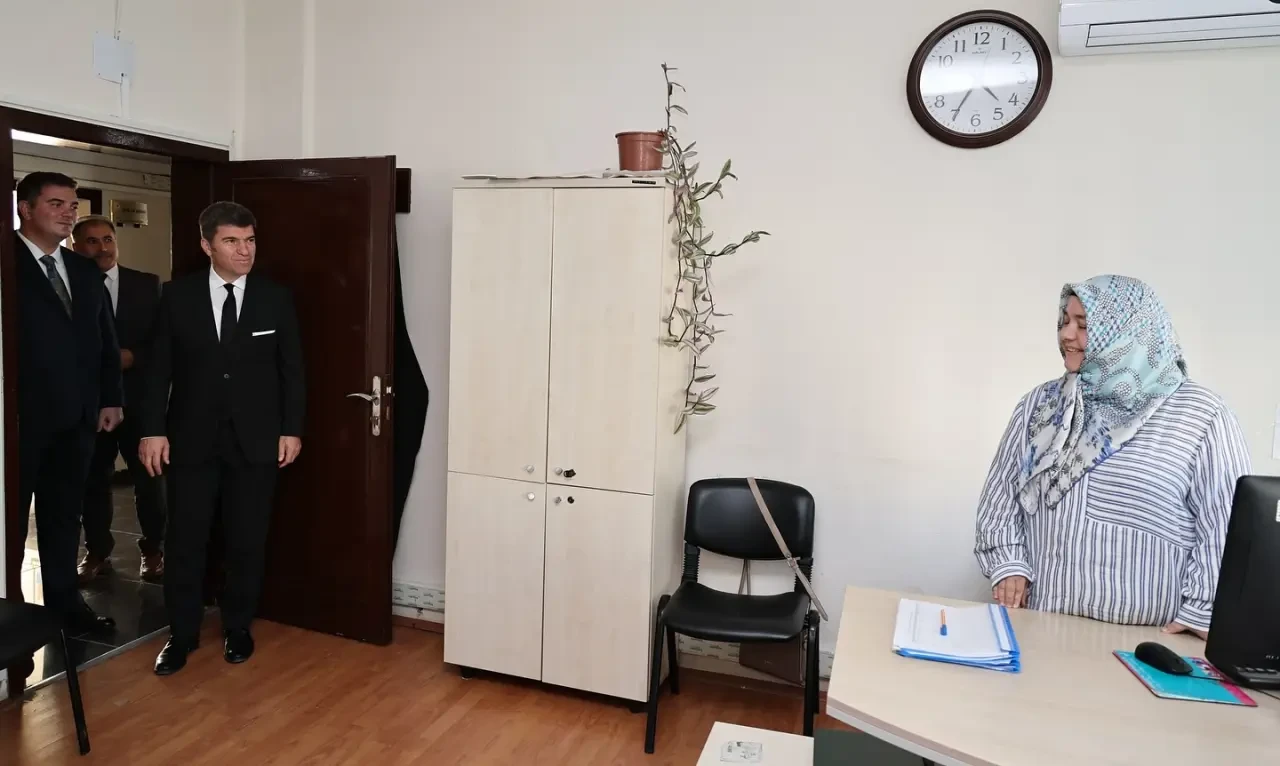 Vali Önder Bakan’dan Gümrük ve Ticaret Müdürlüklerine Ziyaret 5