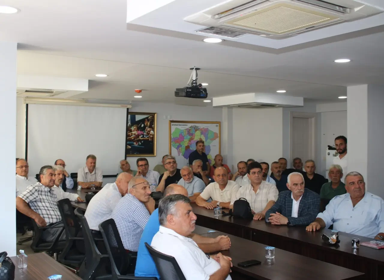 AK Parti Amasya Milletvekili Hasan Çilez’den Trabzon’da İstişare Toplantısı 4