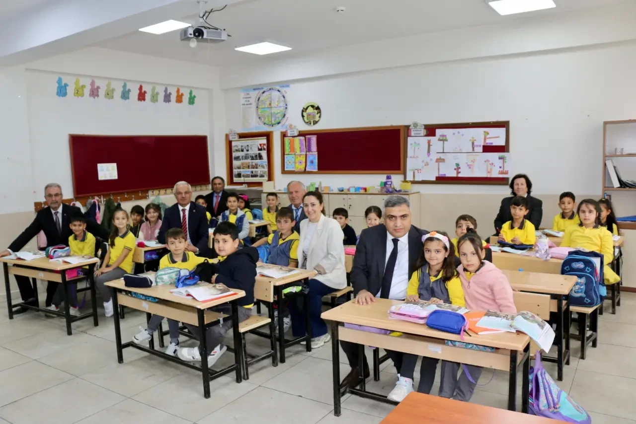 Kaymakam Karaaslan Öğrencilerle Buluştu 4