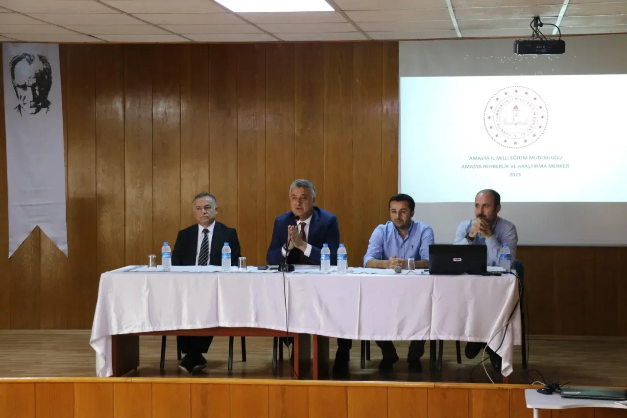 İl Milli Eğitim Müdürü Katipoğlu, Psikolojik Danışmanlarla Bir Araya Geldi 2