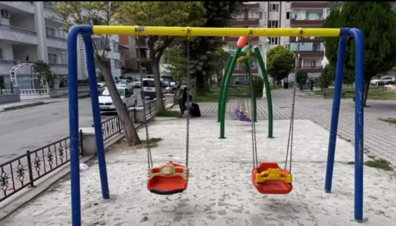 Amasya’da Parklar Daha Güvenli Hale Geliyor 3