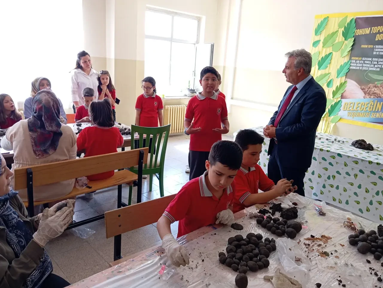 Suluova TOKİ İlkokulu’nda İlk Ders Doğa İçin Atıldı 3