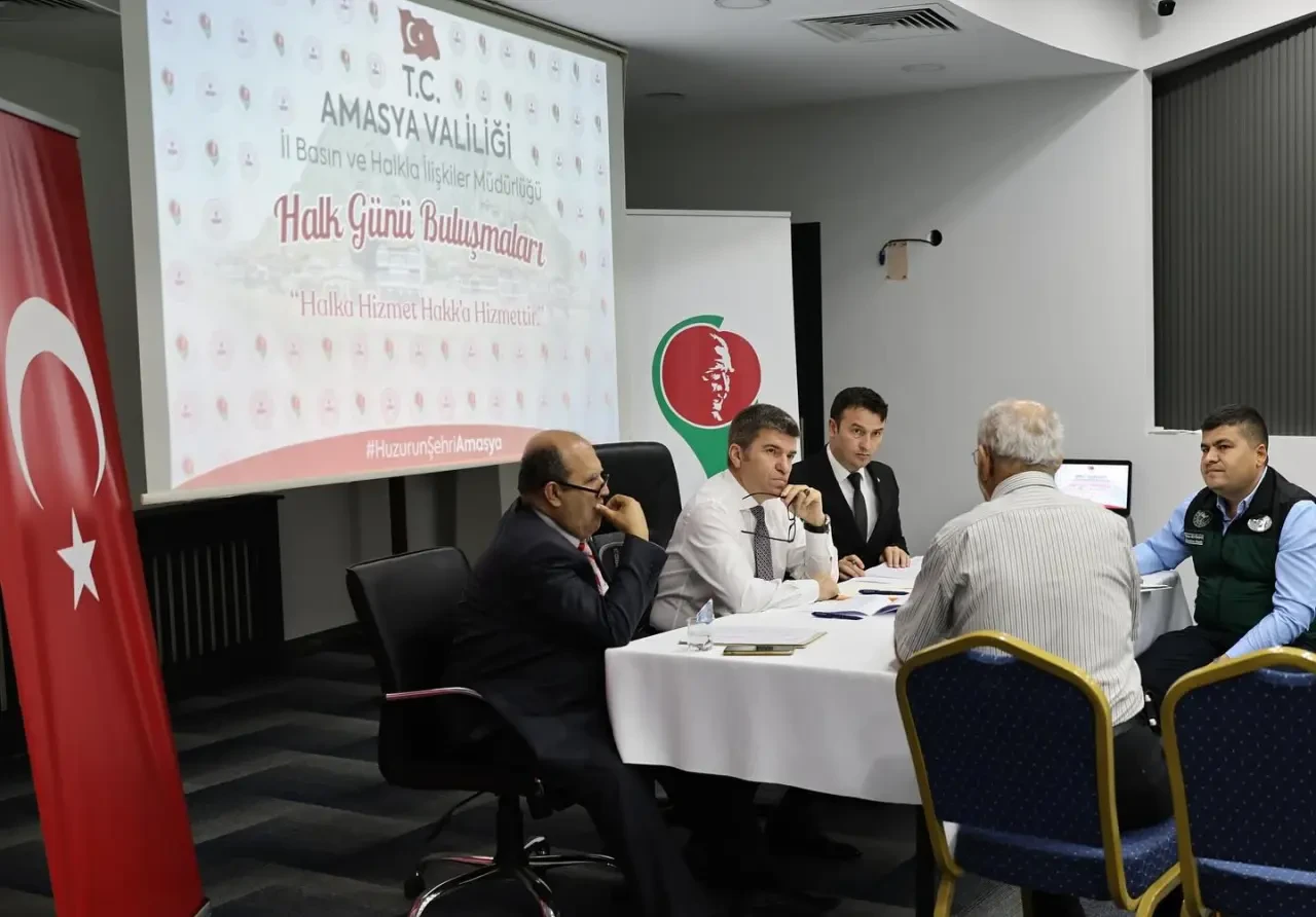 Amasya Valisi Önder Bakan, Halk Günü Toplantısında Vatandaşlarla Buluştu 3