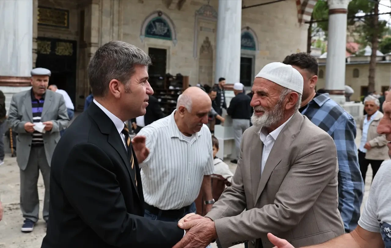 Amasya Valisi Önder Bakan Vatandaşlarla Buluştu 1