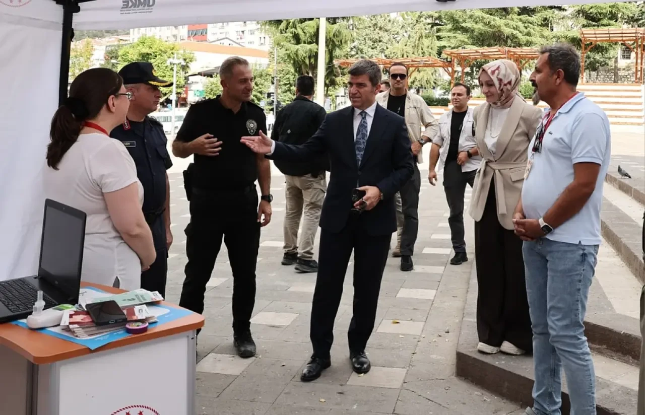 Amasya’da Jandarma ve Sağlık Standına Yoğun İlgi 2
