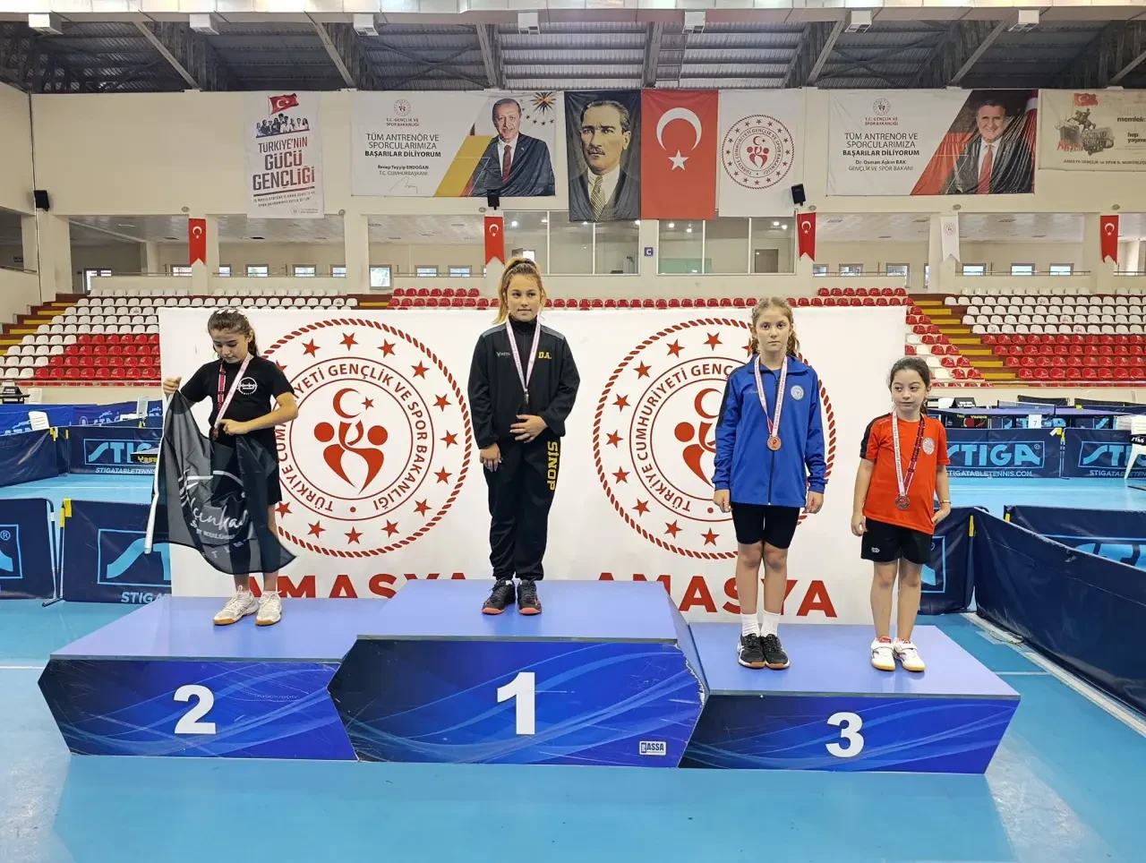 Amasya’da Minikler Masa Tenisi Heyecanı: Kutlubey Okulları Türkiye Finallerinde 5