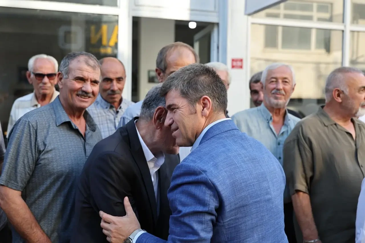 Amasya Valisi Bakan, Suluova’da Şeker Fabrikası Emeklileriyle Buluştu 5