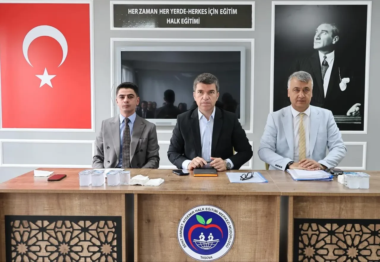 Taşova’da Yeni Eğitim-Öğretim Yılı Öncesi Hazırlıklar Değerlendirildi 4