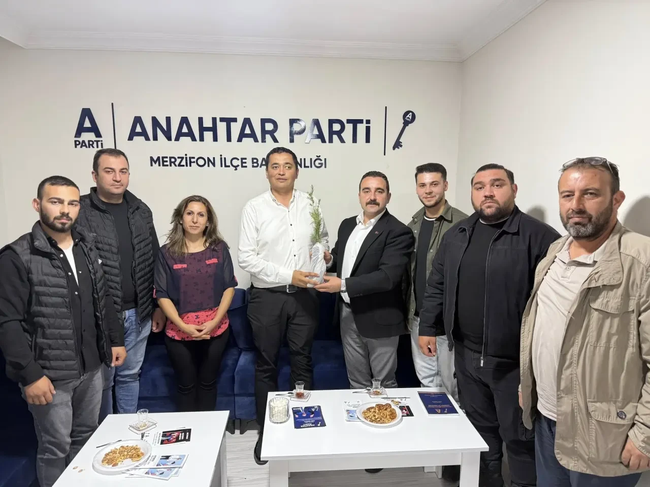 Merzifon Gençlerinden Anahtar Parti’ye Vefa Fidanı 3