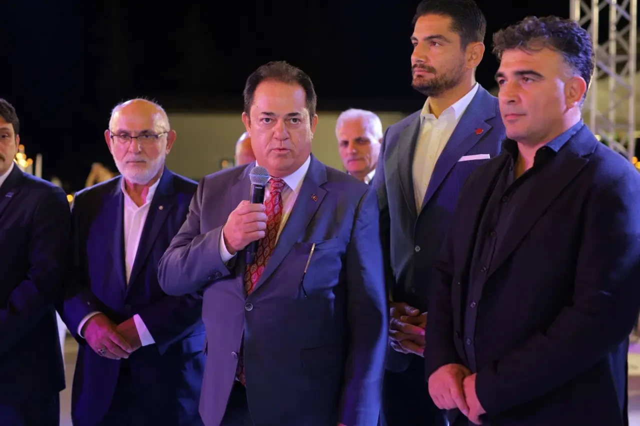 Amasya Protokolü, Şampiyon Mahmut Demir’in Kızının Düğününde Buluştu 6
