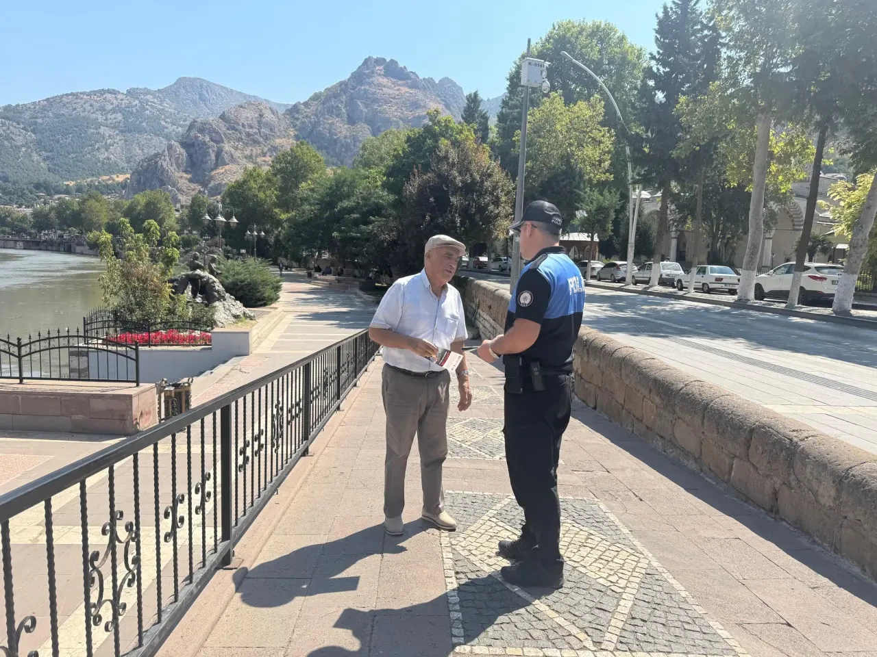 Amasya İl Emniyet Müdürlüğü; "Dolandırıcılığa Karşı Birlikte Güvendeyiz!" 1