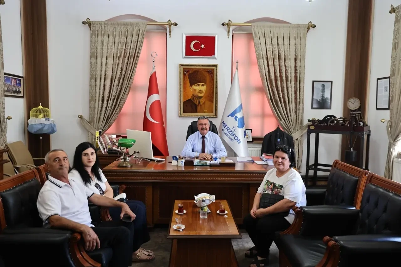Başkan Alp Kargı Belediyede Konuklarını Ağırladı 2