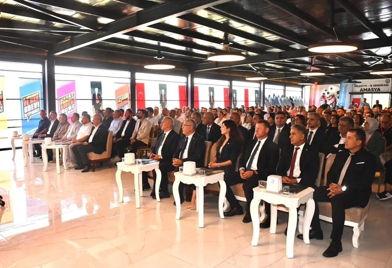 Başkan Turgay Sevindi Belediye-İş Sendikası Genel Kuruluna Katıldı 4