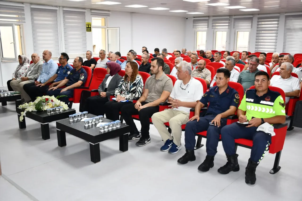 Gümüşhacıköy’de Yeni Eğitim Yılı Öncesi Okul Güvenliği Toplantısı Yapıldı 1