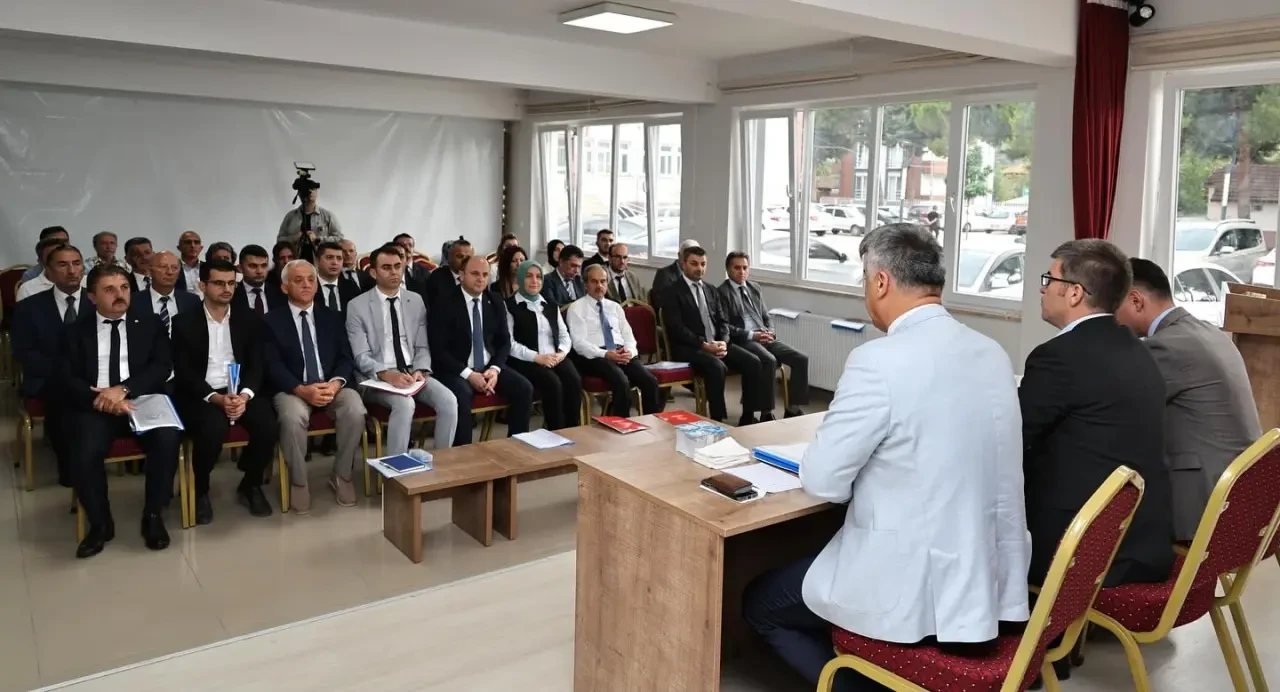 Taşova’da Yeni Eğitim-Öğretim Yılı Öncesi Hazırlıklar Değerlendirildi 1