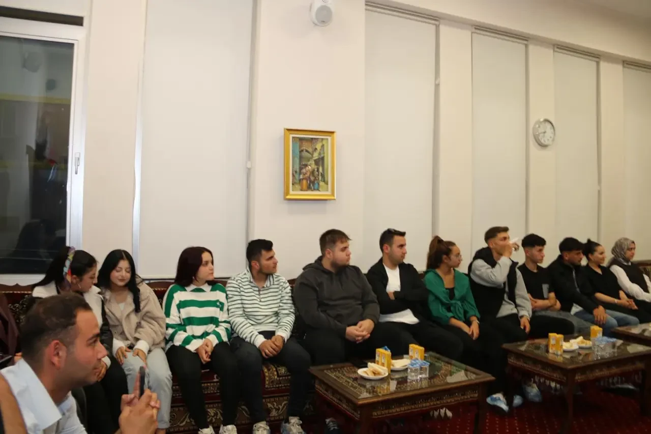 “Mahallede Gençiz” Programı Merzifon’da Gençlerle Buluştu 3