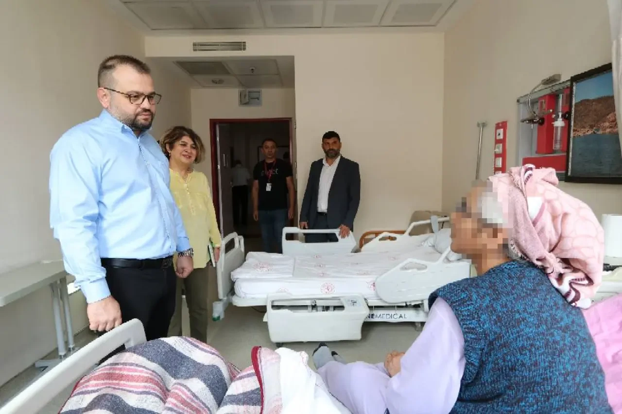 Başhekim Sezgin’den Fizik Tedavi Merkezi’nde Hasta Odaklı Ziyaret 4