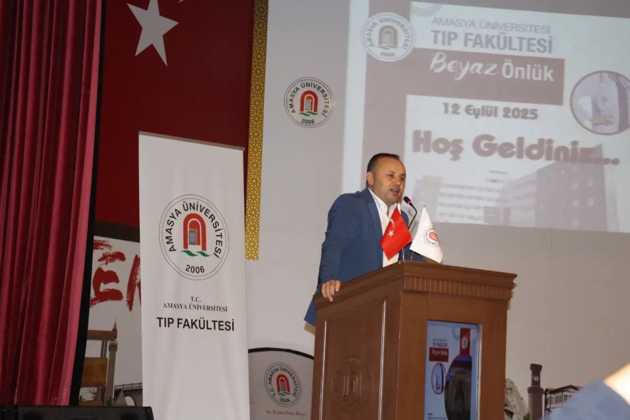 Amasya Üniversitesi Tıp Fakültesi’nde Beyaz Önlük Giyme Töreni Gerçekleşti 3