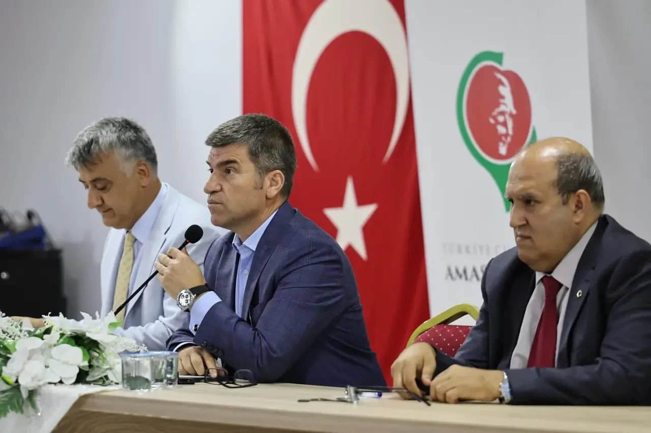 Amasya Valisi Önder Bakan’dan Eğitim Hazırlıkları Toplantısı 2