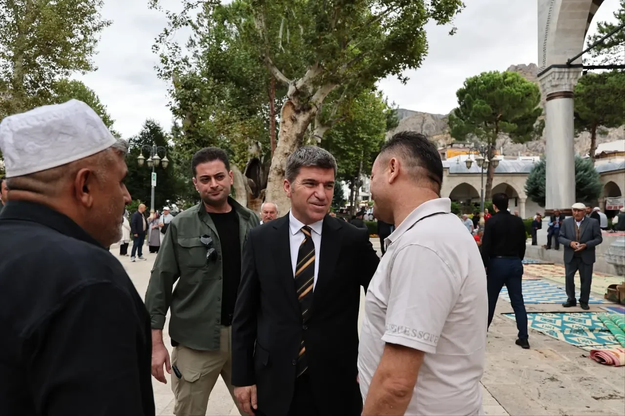 Amasya Valisi Önder Bakan Vatandaşlarla Buluştu 4