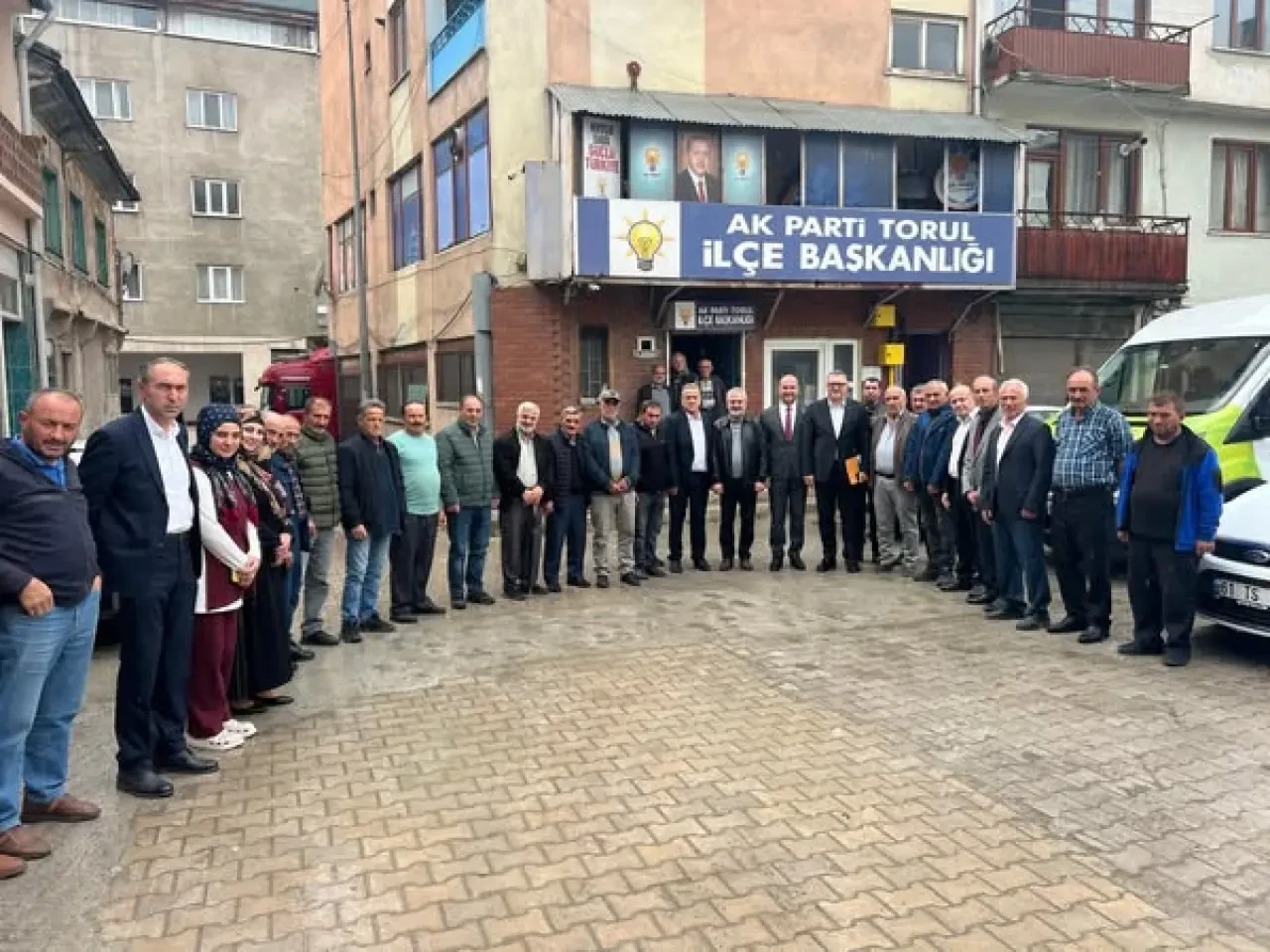 Milletvekili Hasan Çilez’den Gümüşhane’de Yoğun İstişare Trafiği 1