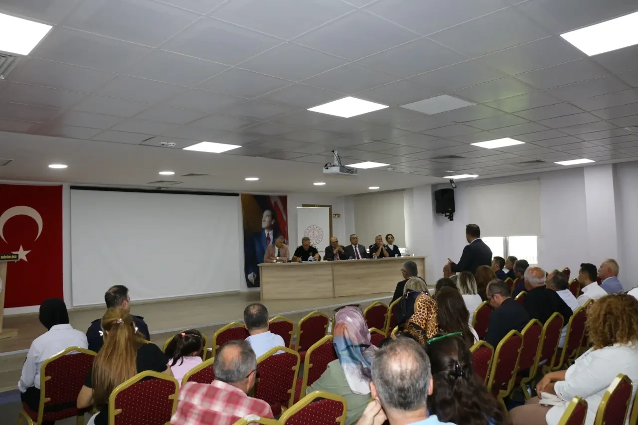 Amasya’da 2025-2026 Eğitim Yılı İçin Okul Güvenliği Toplantısı Yapıldı 3