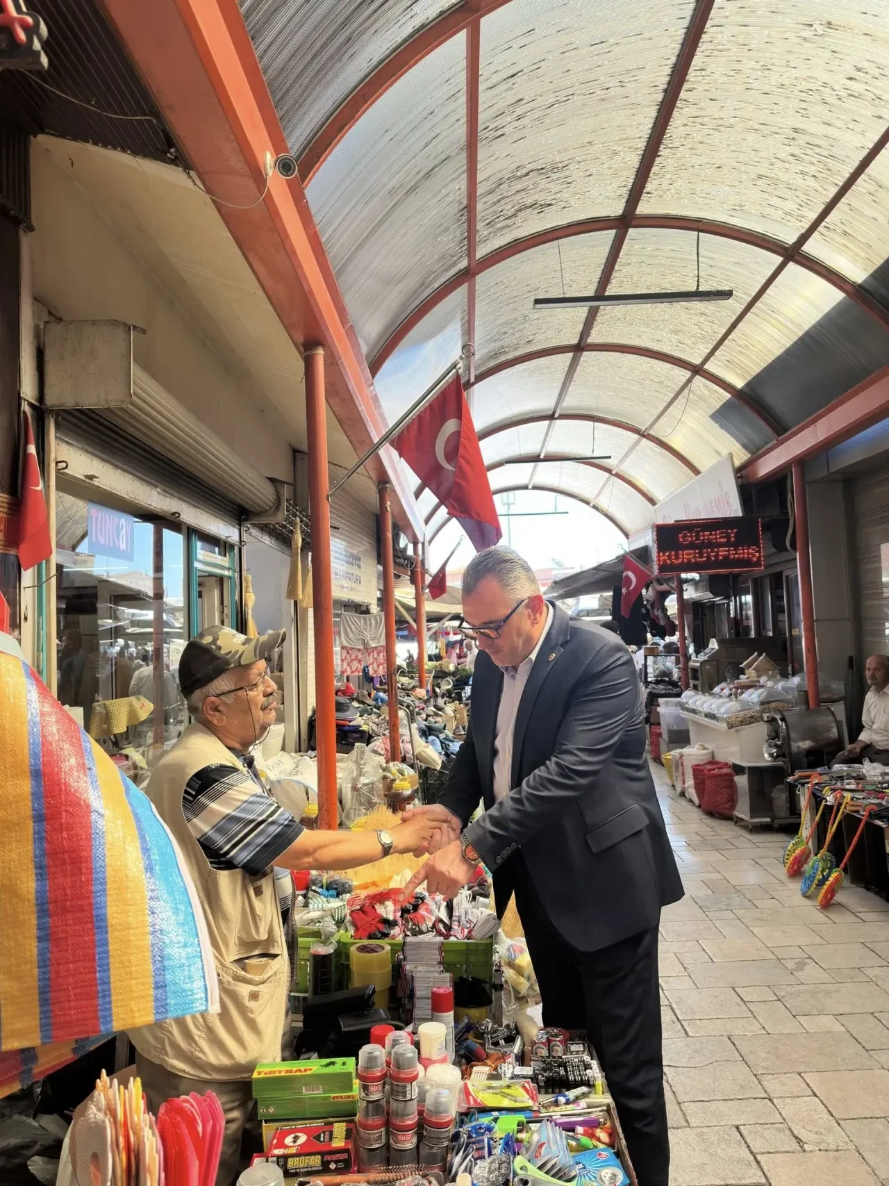 Merzifon Arastası’nda Vekil Çilez’den Bereketli Kazanç Dileği 3