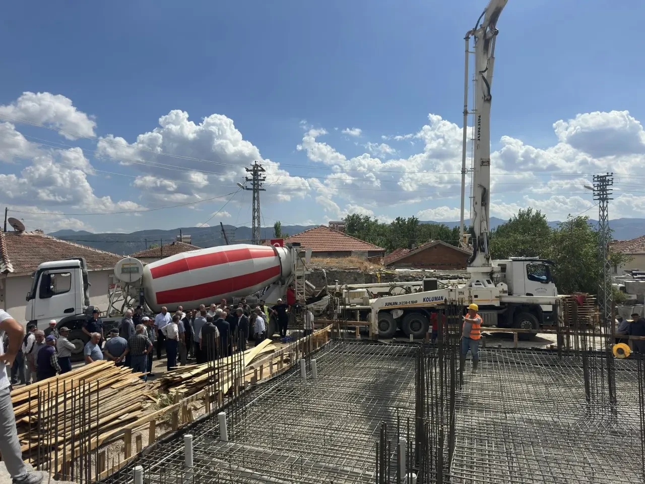 Vekil Çilez: Karayakup Köyümüzde Cami Temelini Attık 2