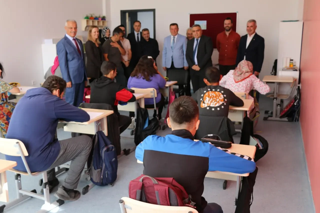 Merzifon Kaymakamı Öğrencilerle Bir Araya Geldi 4