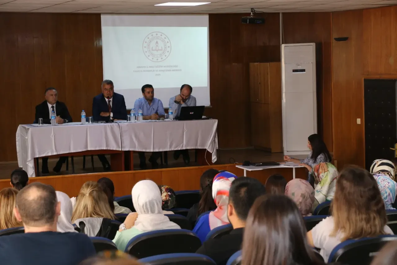 İl Milli Eğitim Müdürü Katipoğlu, Psikolojik Danışmanlarla Bir Araya Geldi 1