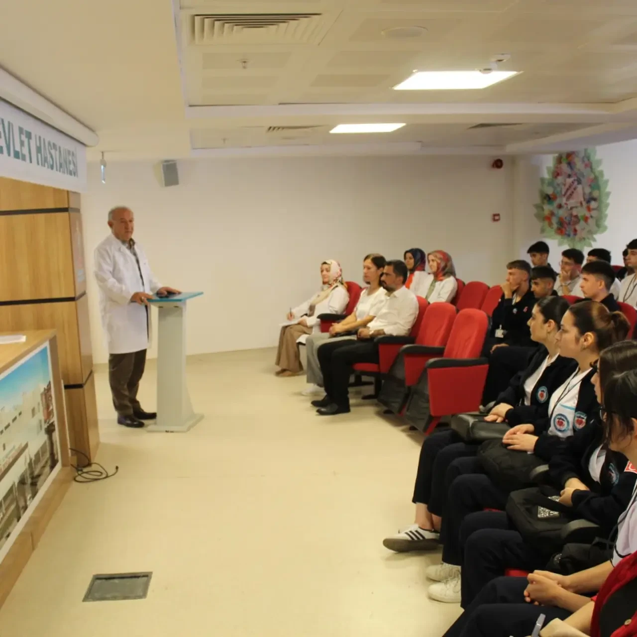 Suluova Devlet Hastanesi’nde Stajyer Öğrencilere Oryantasyon Eğitimi Verildi 1