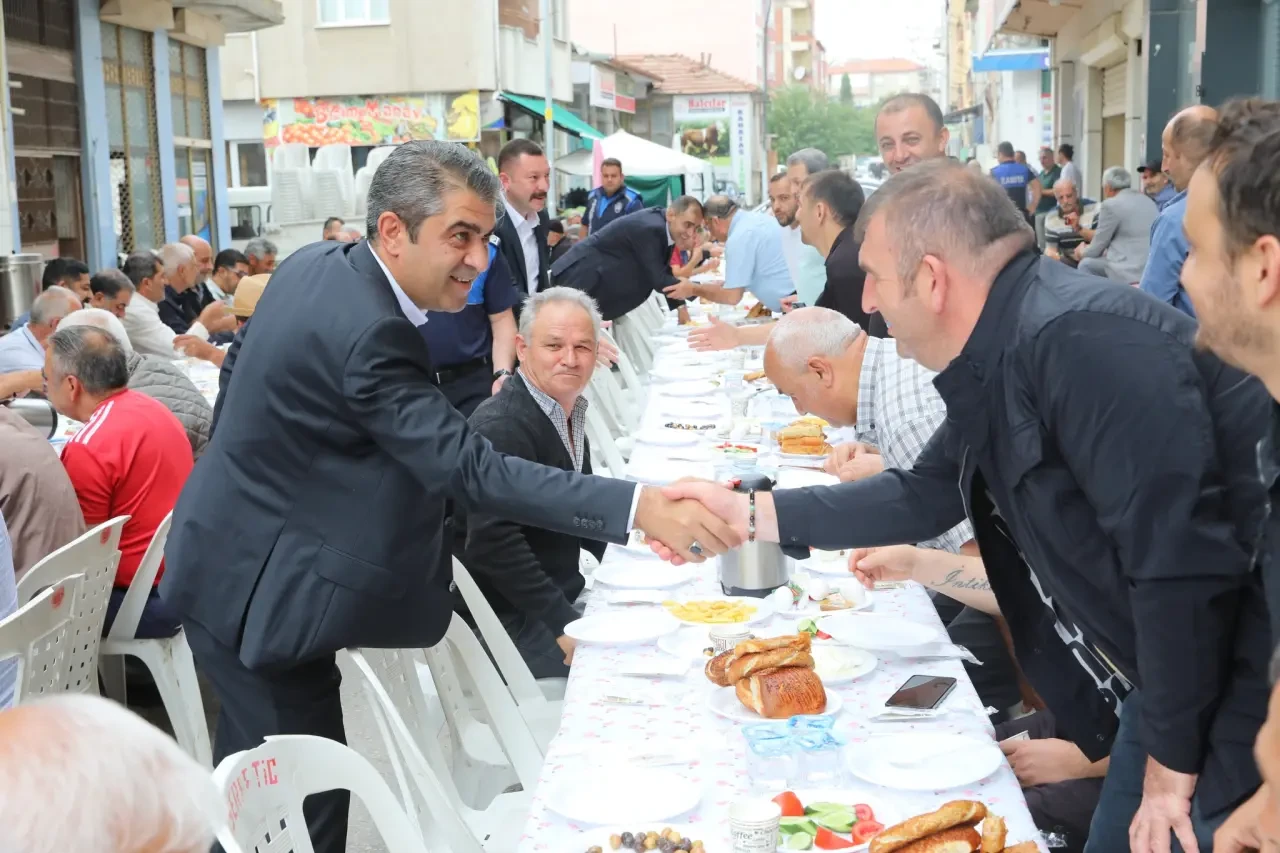 Suluova’da Sabahın Bereketi Esnaf Sofrasında 2