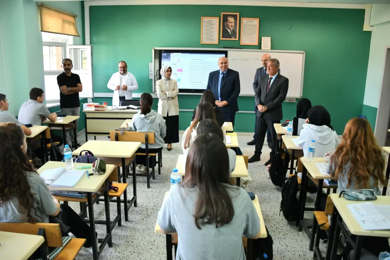 Gümüşhacıköy Kaymakamı Öğrencilerle Buluştu 1