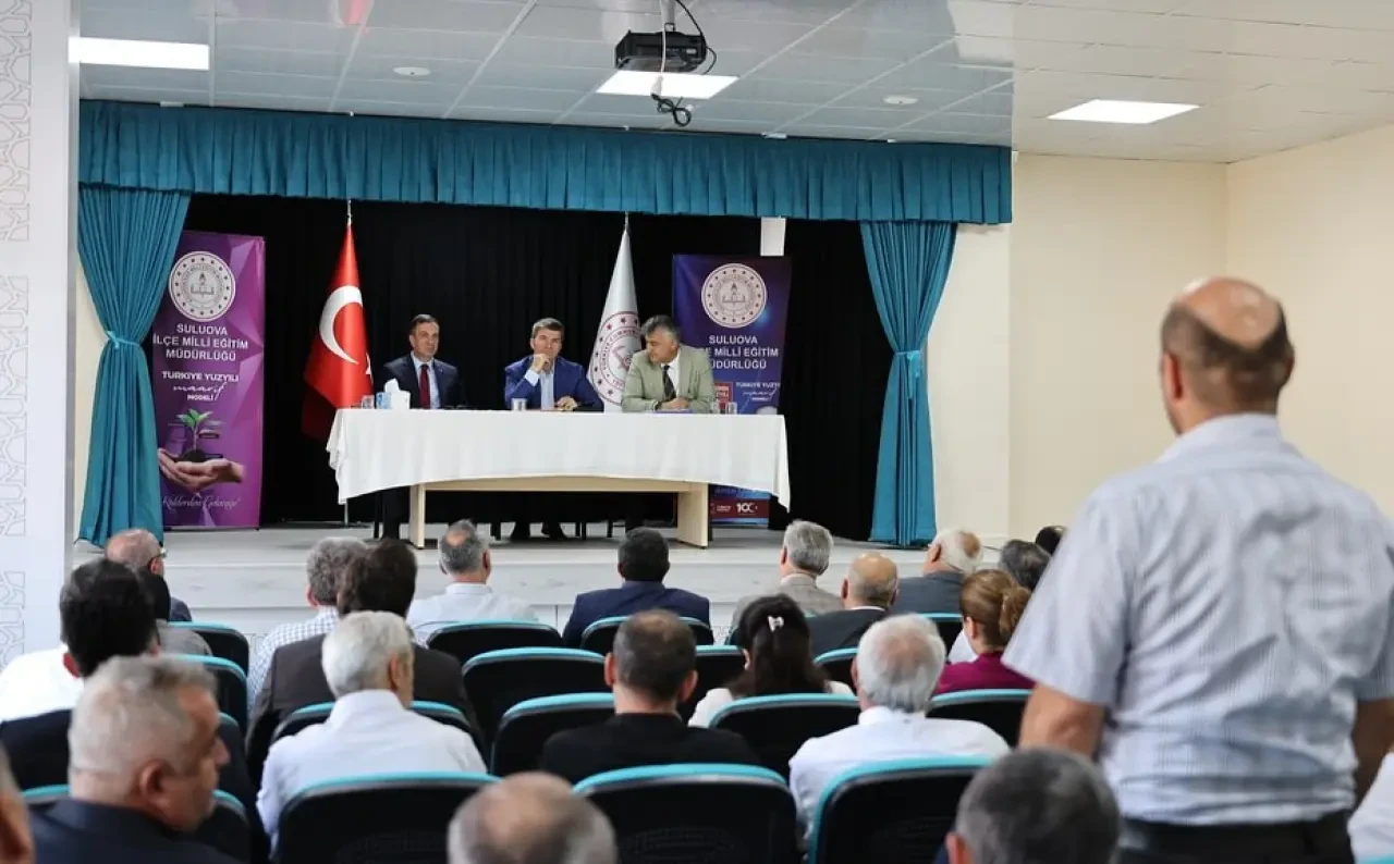 Suluova’da Yeni Eğitim-Öğretim Yılı Öncesi Hazırlık Toplantısı 3