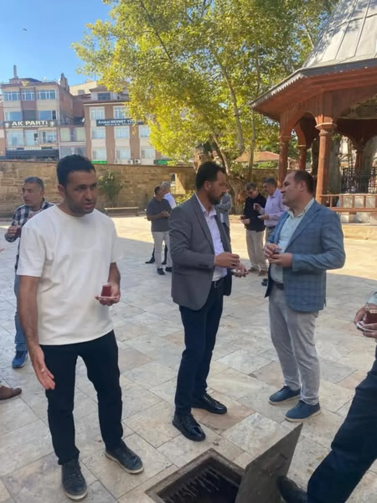 Başkan Keleş; "Tarihi Cami ve Çevresinde Düzenleme Yapılacak" 1
