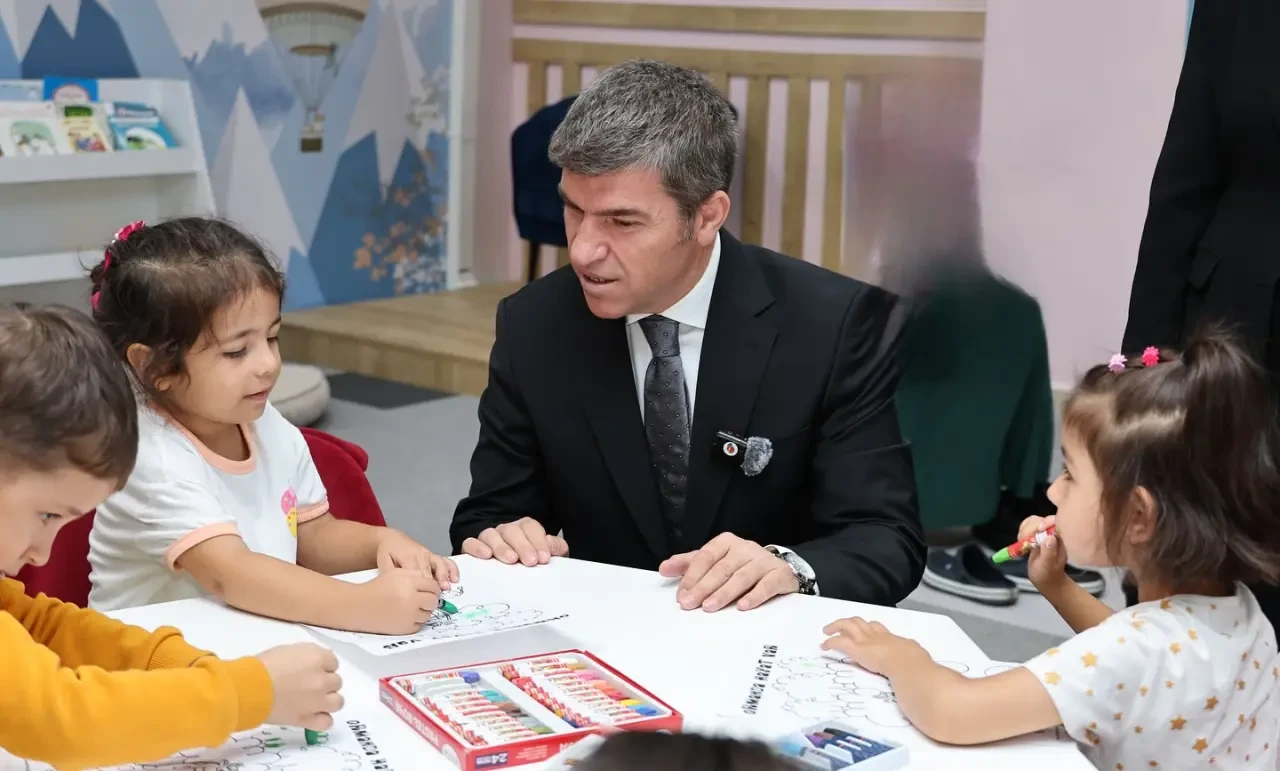 Gümüşhacıköy Çocuk Kütüphanesi’nde Renkli Buluşma 2